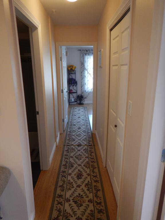 Clean And Quiet 2 Bdr 2 Bthr Private Entrance Entire Guests Suite Near Coquitlam Center Mall And Skytrain Стая снимка