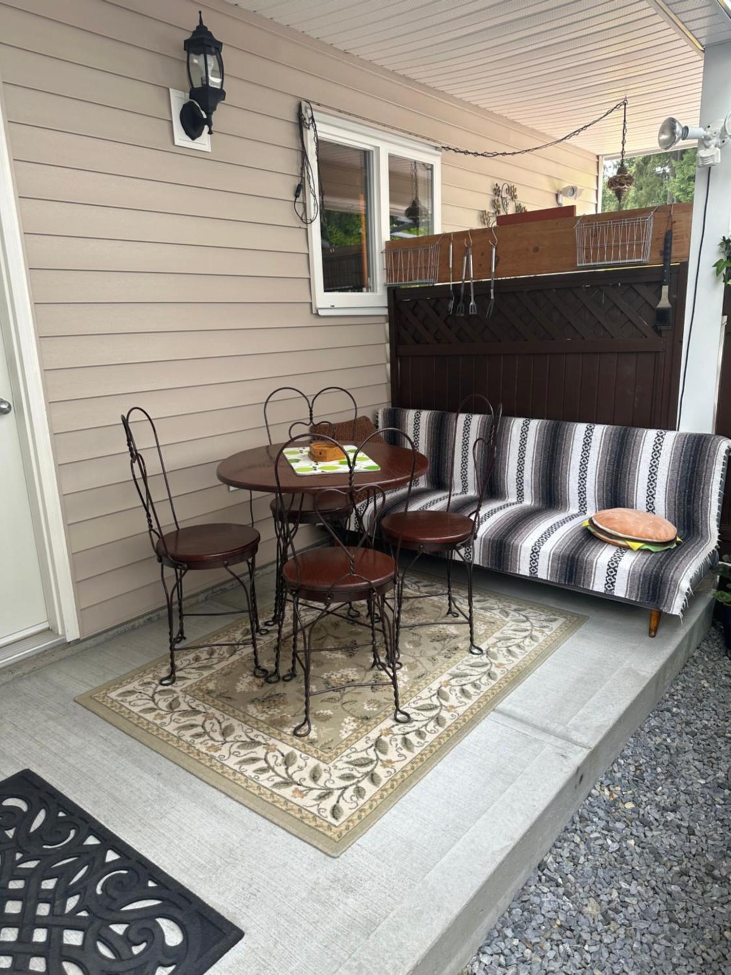 Clean And Quiet 2 Bdr 2 Bthr Private Entrance Entire Guests Suite Near Coquitlam Center Mall And Skytrain Екстериор снимка