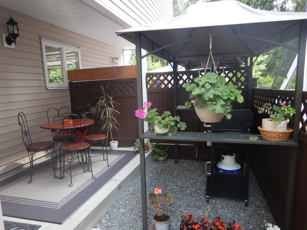 Clean And Quiet 2 Bdr 2 Bthr Private Entrance Entire Guests Suite Near Coquitlam Center Mall And Skytrain Екстериор снимка