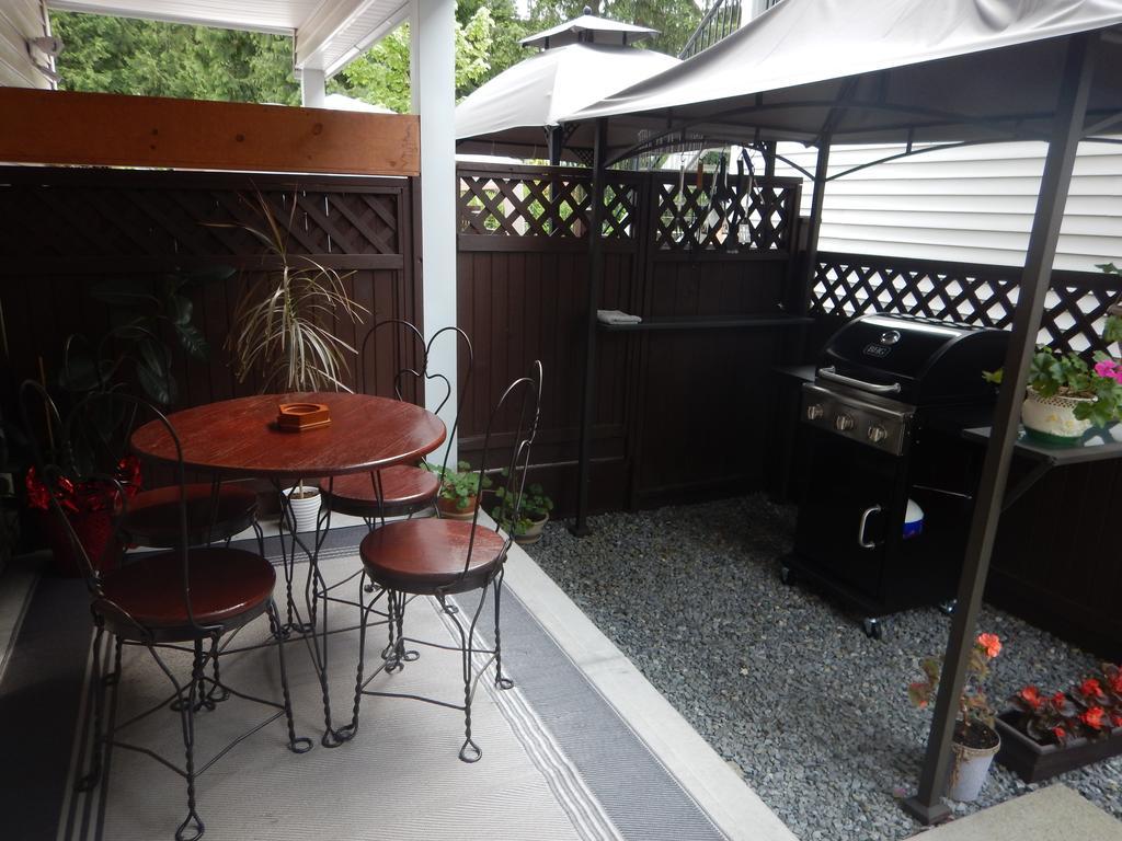 Clean And Quiet 2 Bdr 2 Bthr Private Entrance Entire Guests Suite Near Coquitlam Center Mall And Skytrain Екстериор снимка