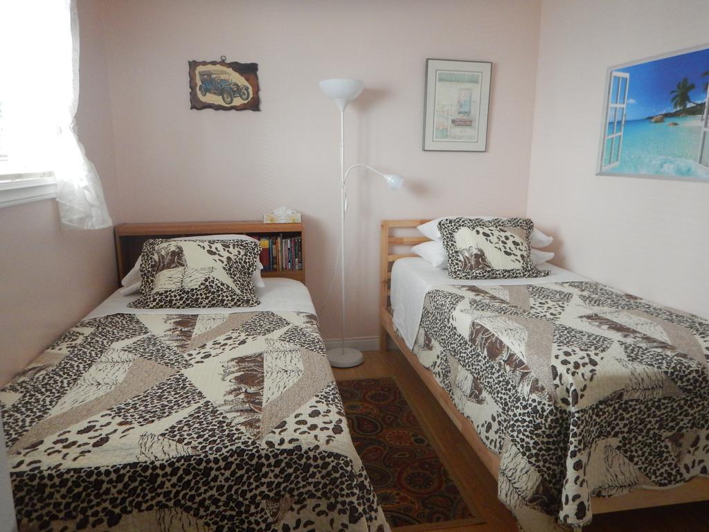 Clean And Quiet 2 Bdr 2 Bthr Private Entrance Entire Guests Suite Near Coquitlam Center Mall And Skytrain Екстериор снимка