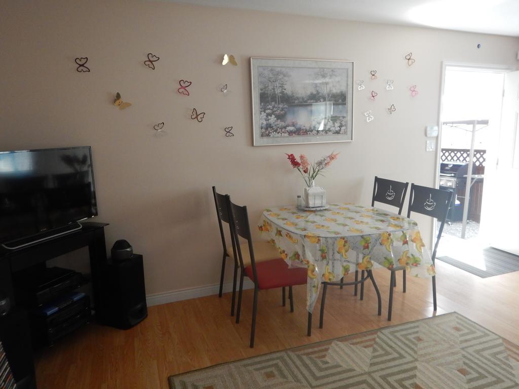 Clean And Quiet 2 Bdr 2 Bthr Private Entrance Entire Guests Suite Near Coquitlam Center Mall And Skytrain Екстериор снимка